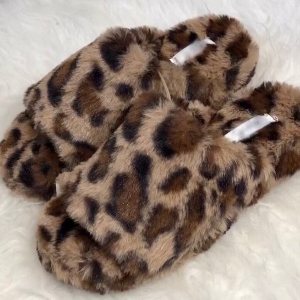 FOREVER LINK👣 Leofur Slippers footwear - Picture 2 of 16